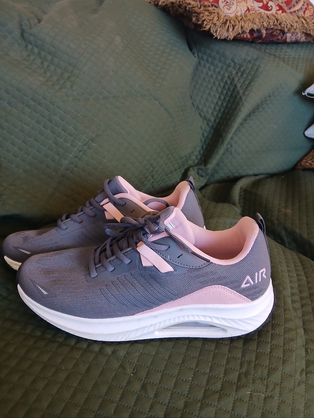 Women’s Lightweight Pink and Gray Sneakers - Picture 14 of 14